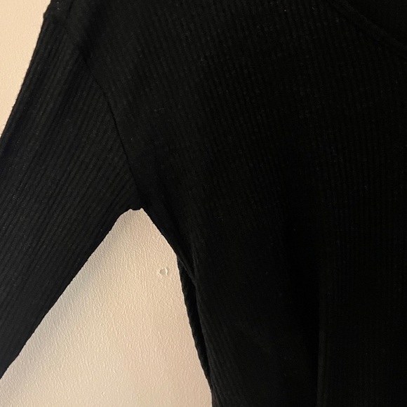 Rag & Bone Black V-Neck Ribbed Long Sleeve Top S GUC - Picture 5 of 7